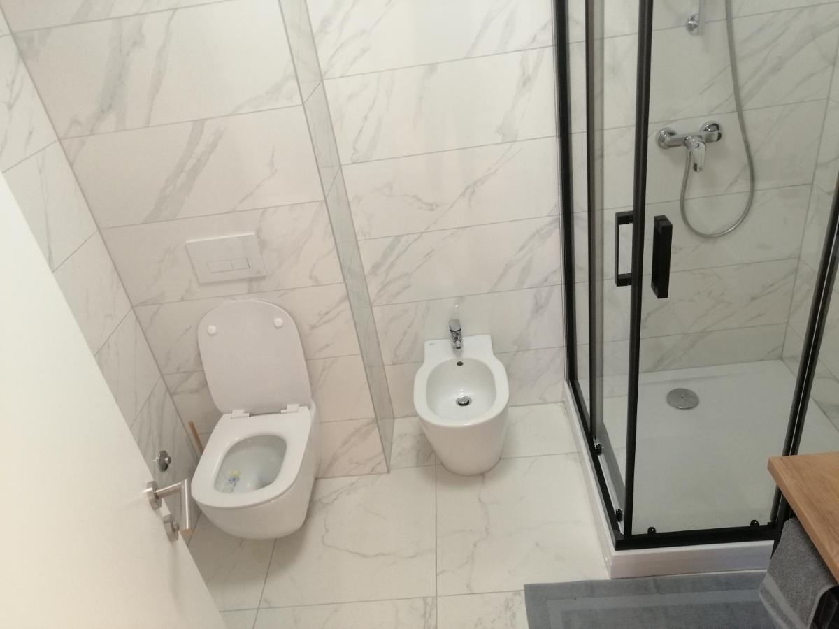 Luxury Apartment Queen Solin Buitenkant foto